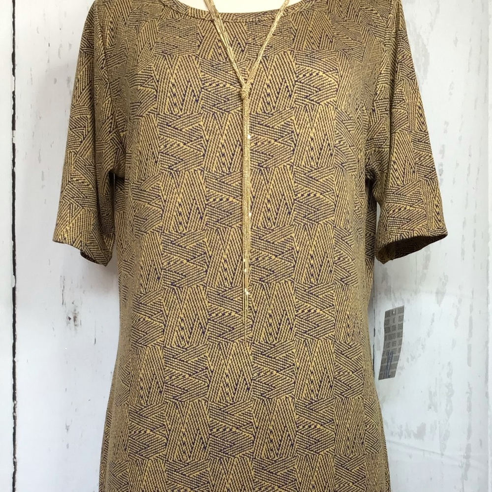 Lularoe Carly - Picture 8 of 12